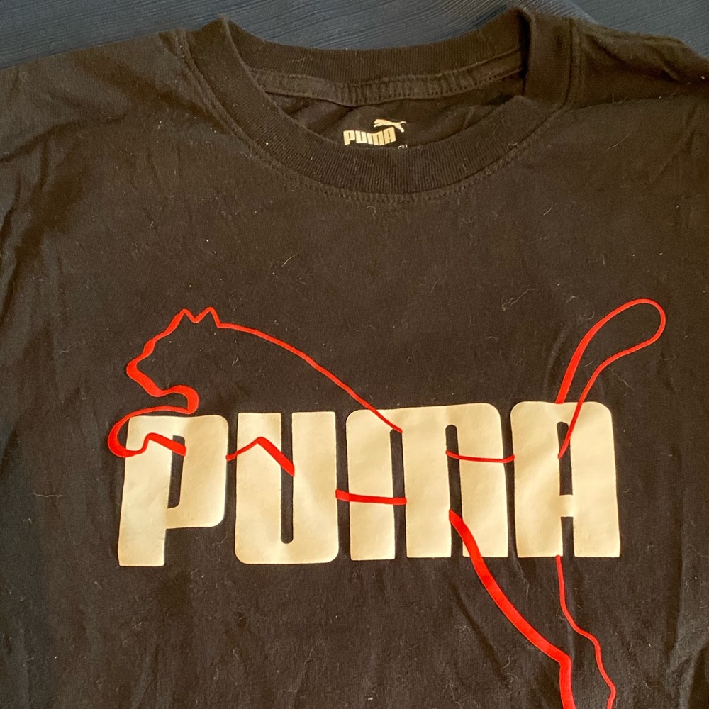 Mens size small puma shirt